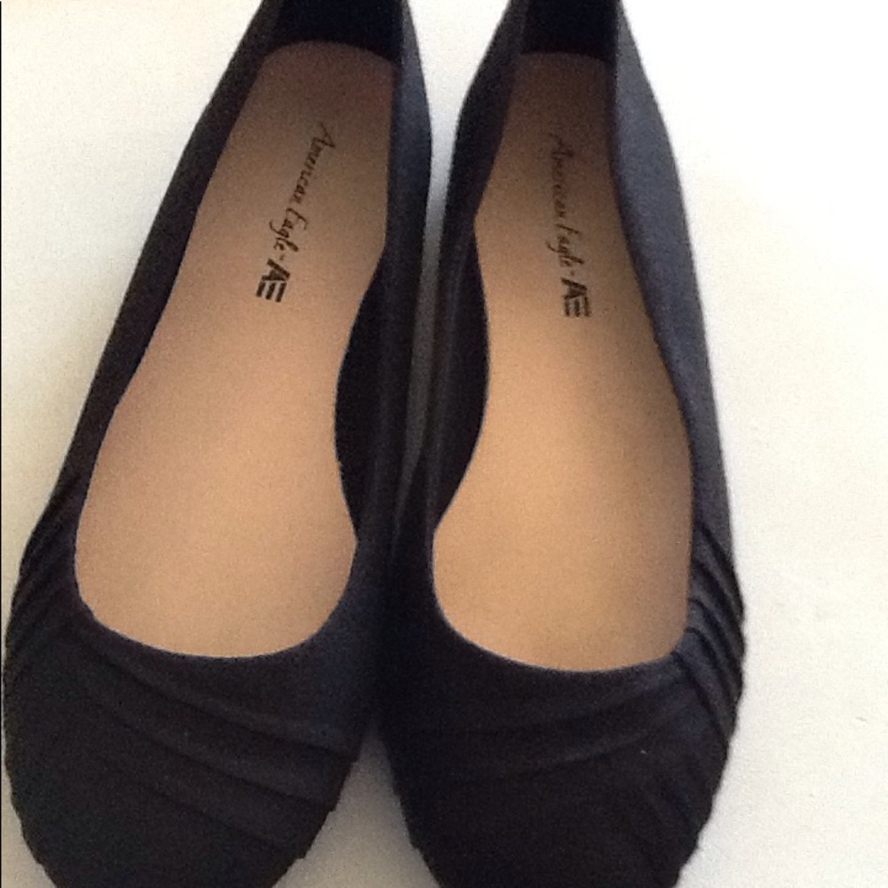 American Eagle Black flats 9 1/2 Wide worn once